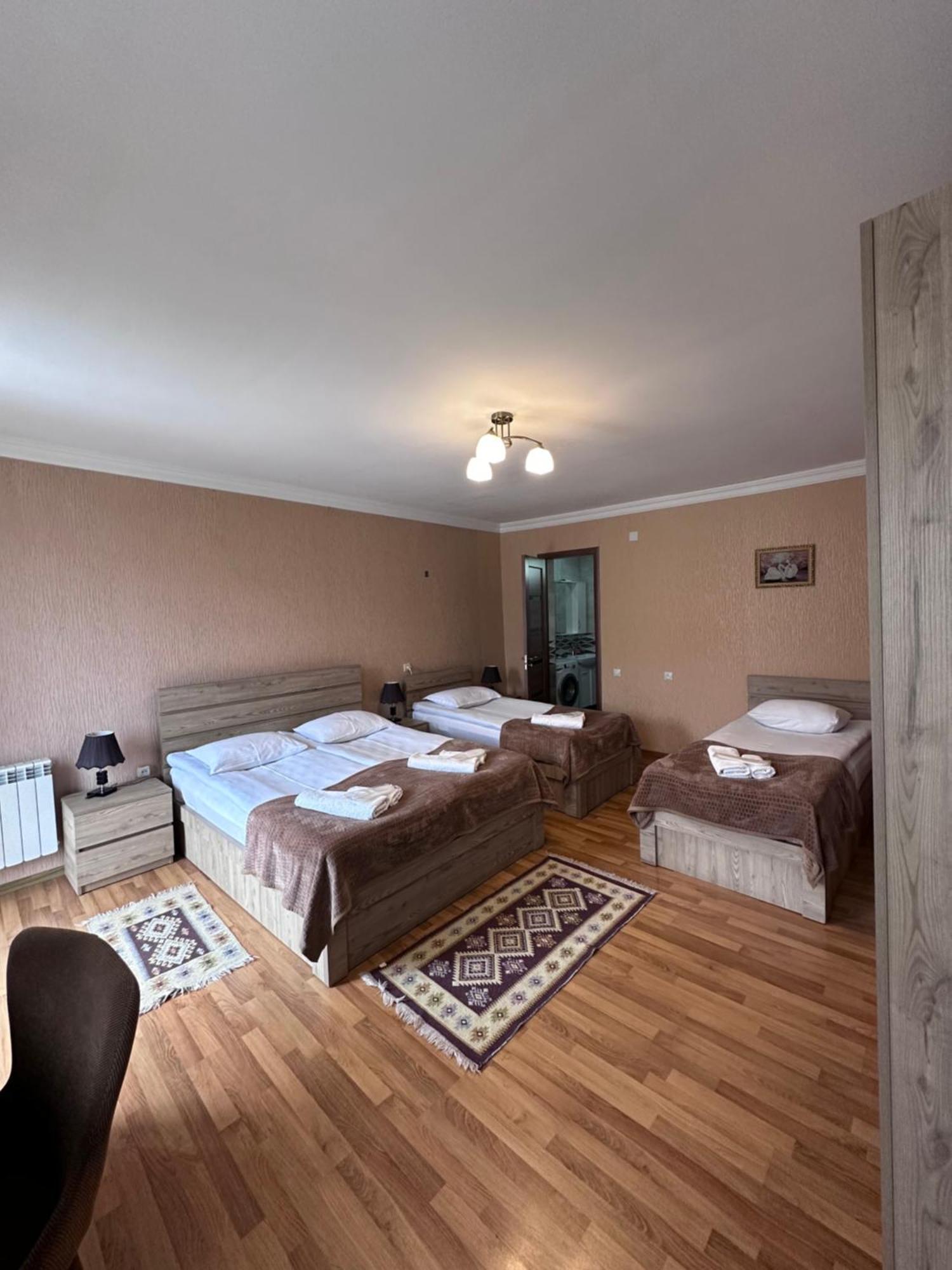 Kazbegi Guide Hotel Exterior photo